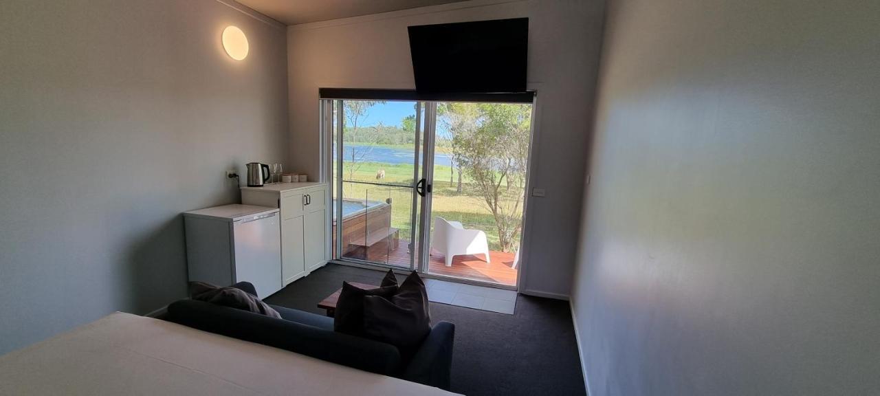 Narangba Motel Exteriér fotografie
